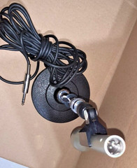 Lanier Dynamic Omnidirectional XLR Microphone w/25′ Cable & Weighted Stand Japan