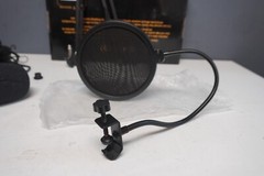 ZINGYOU Condenser Microphone Bundle BM-800 Mic Kit w/ Adjustable Mic Suspension