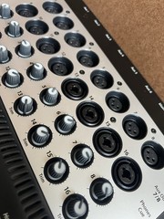 QSC TouchMix 16 Digital Mixer 16 Channels Touchscreen (FOR REPAIR OR PARTS)