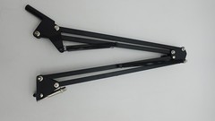 Chromacast 28″ Black Adjustable Arm Scissor Desk Foldable Microphone Stand