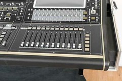 DiGiCo SD5 Digital Mixing Console w/ Waves Card, ST Optical & Road Case CG01GJB