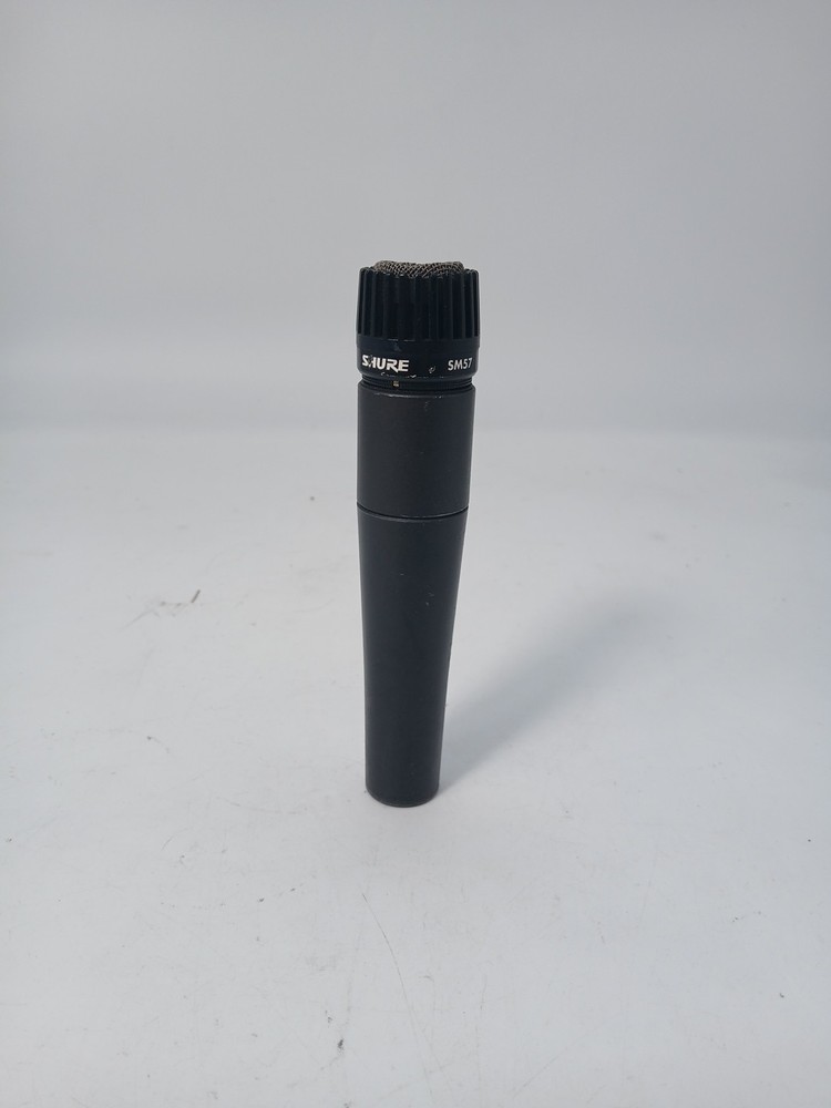 Shure SM57 Dynamic Microphone XLR Connector Black Dynamic Transducer Type