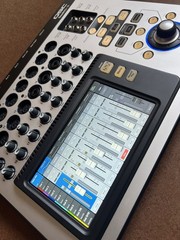 QSC TouchMix 16 Digital Mixer 16 Channels Touchscreen (FOR REPAIR OR PARTS)