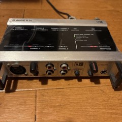 native instruments audio 8 dj black interface audio unit and BOX and cable