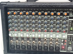 Behringer EUROPOWER PMP2000D 14-Channel 2,000W Powered Mixer