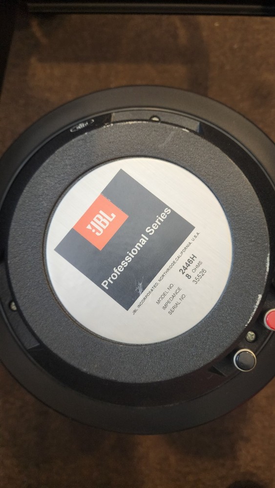 JBL 2446H PROFESSIONAL SERIES SPEAKER WITH MOUNT AND HORN READ DESCRIPTION