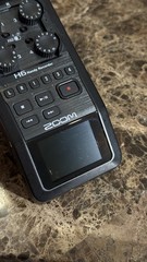 Zoom H6 Handy Recorder All Black 6-track Portable Recorder
