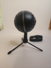 Blue Snowball iCE Black USB Podcasting Recording Microphone Stand Working EUC