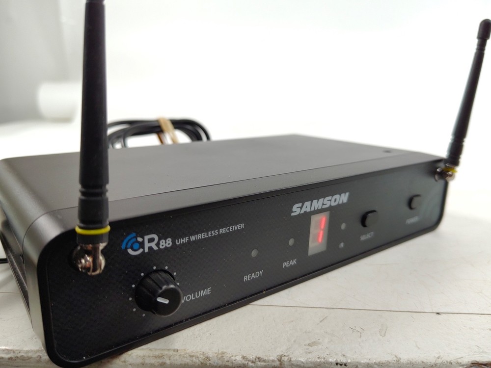Samson CR88x Wireless Receiver For Microphones