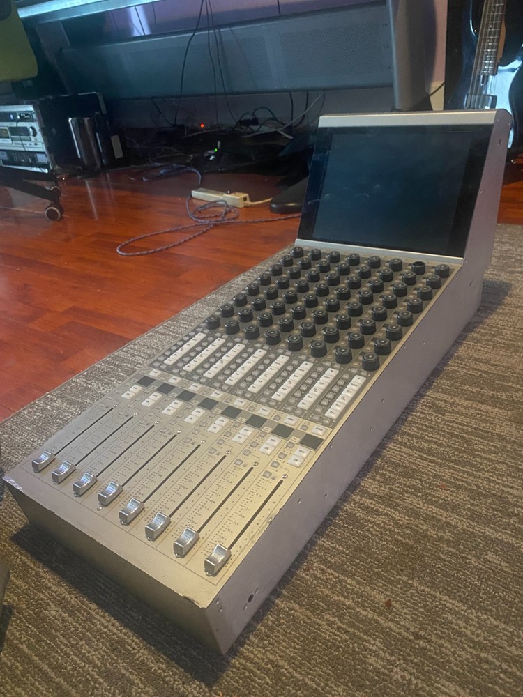 Euphonix System 5 CM408
