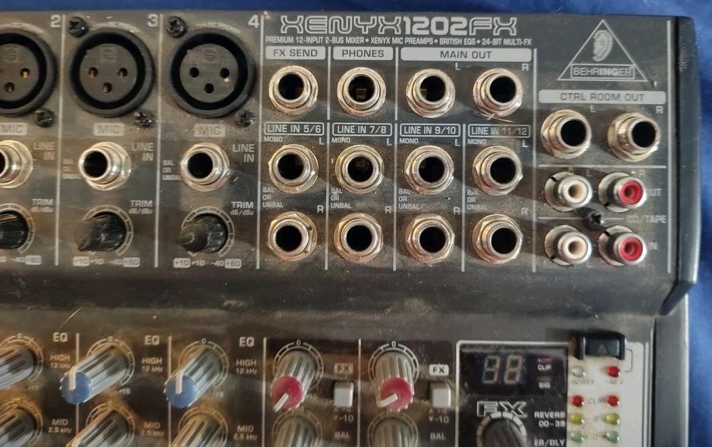 Behringer XENYX 1202FX 12 CH Mixer with Effects.