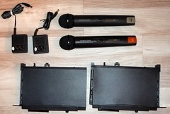 AKG WMS40 SR40 HANDHELD WIRELESS MICROPHONES (2 SETS COLOR GREY AND ORANGE)