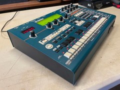 Yamaha RM1x Sequence Remixer & Groovebox W/ Power Adapter Powers on