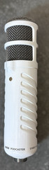 Rode Podcaster USB Microphone White + Shock Mount with Detachable Pop Filter