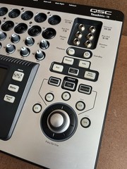 QSC TouchMix 16 Digital Mixer 16 Channels Touchscreen (FOR REPAIR OR PARTS)