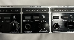 Behringer POWERPLAY HA8000 8-Channel Rack Mount Headphone Distribution Amp