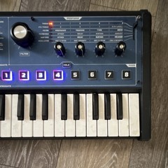 Novation MiniNova 37-Key Digital Synth Keyboard Vocoder Arpeggiator NO MIC