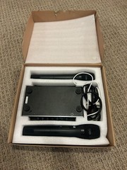 Pyle Handheld/Stand-Held UHF Wireless Battery Operated Microphone System