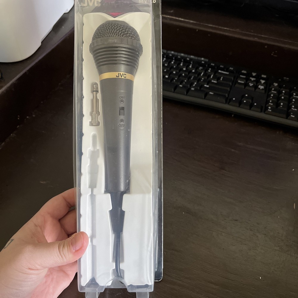 Jvc Dynamic Microphone MV-28 Black Amp Cord