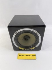 Avantone Pro Active MixCube 5.25″ Powered Studio Monitor (turns On, No Sound)