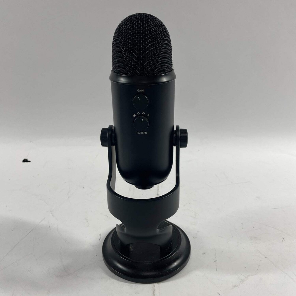Blue Yeti USB 20 Hz – 20 kHz USB Condenser Microphone 988-000103
