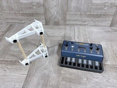 30º Stand for Behringer JT-4000 Micro Synthesizer – color WHITE – Made in USA