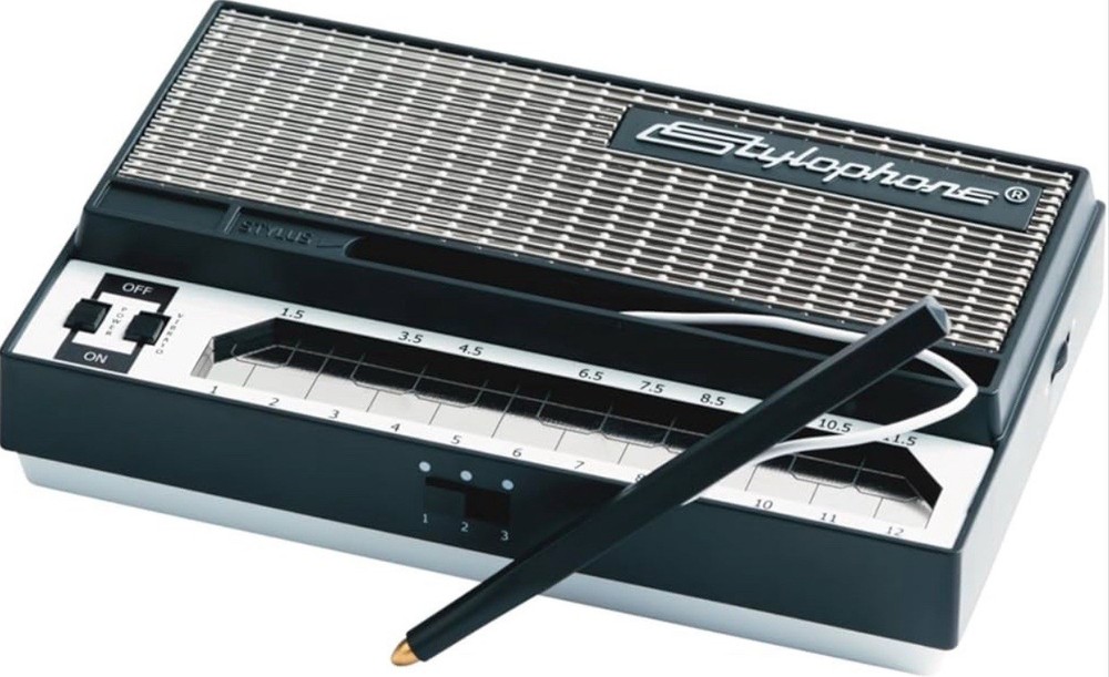 Stylophone The Original Pocket Electronic Synthesizer H6, W12, D22 cm, Silver