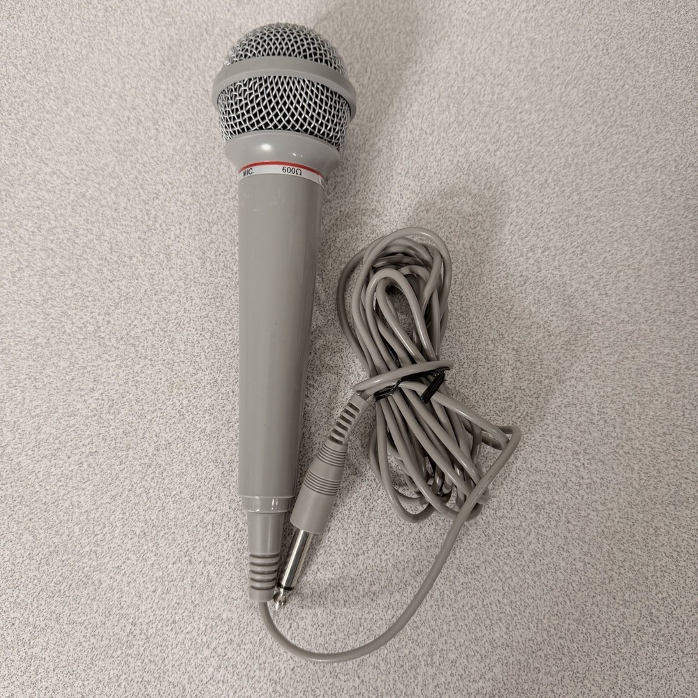 Handheld Wired Microphone Undirectional Dynamic Vocal Mic with Cable and 600ohm