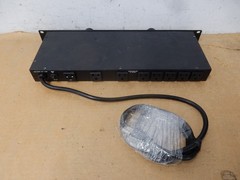FURMAN M-8DX Power Conditioner