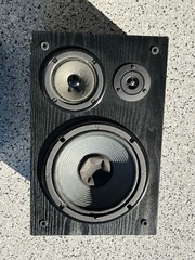YAMAHA NS-A635A LARGE BOOKSHELF SPEAKERS 3-WAY 140 W USA MADE EXCELLENT SOUND