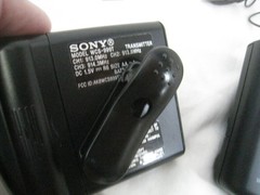 Sony WCS-999 913MHz Transmitter & Receiver Wireless Microphone System w/ LAPEL
