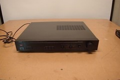 YAMAHA SR-50 Natural Sound Surround Processing Amplifier 25W Per Channel 8 Ohms