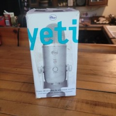 Blue Yeti USB Mic for Recording & Streaming on PC and Mac,- NEW Open Box