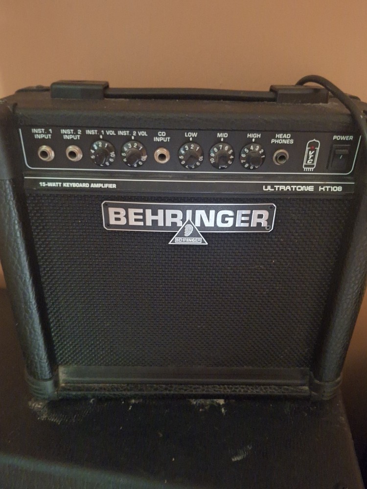 Behringer UltraTone KT108 Ultra-Compact 15-Watt Keyboard Amplifier Ex Condition