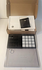 Native Instruments MASCHINE MIKRO MK3 traktor pro kontroller drum machine midi