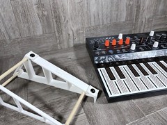 25º Stand for Arturia MicroFREAK Synthesizer – DWL – Color WHITE – US Seller
