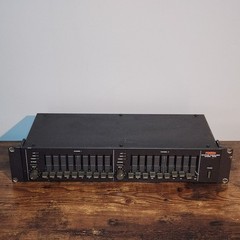 Fostex Model 3030 Dual Channel Graphic Equalizer Rack Mount – Powers On