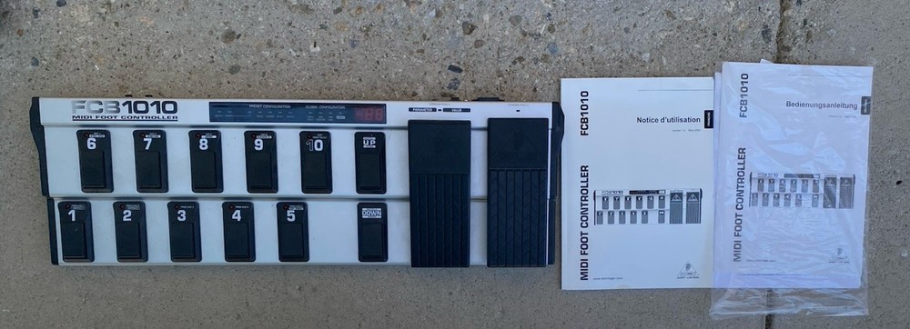 Behringer FCB1010 MIDI Foot Controller, with box
