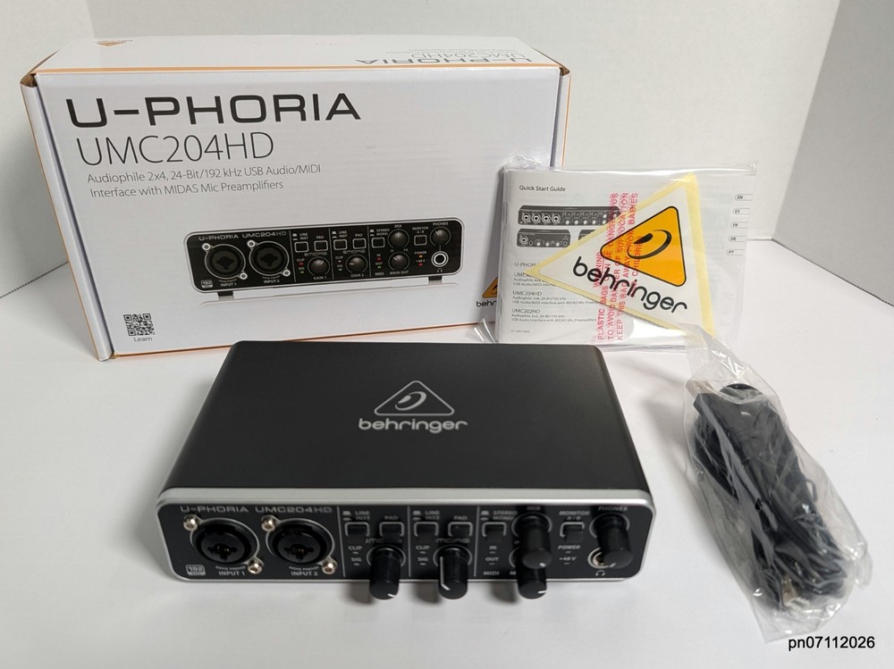 Behringer U-Phoria UMC204HD USB Audio/MIDI Interface MIDAS Preamps 24-Bit/192kHz