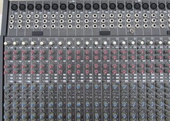 Mackie 32-8 8-Bus Audio Mixing Console w/ 220W Power Supply