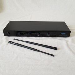 NWT! SGPRO 4-Channel Wireless Microphones w/250ft Range | Metal Mics & Receiver