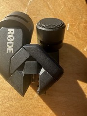 Rode IXY Stereo Plug In Microphone Pair For iPhone With Male Lightning Port