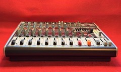 Behringer XENYX X1222USB Premium 16-Input 2/2-Bus Mixer