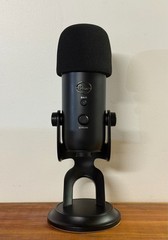 Blue Yeti Premium USB Microphone Blackout Edition w/Foam Windscreen (Open Box)