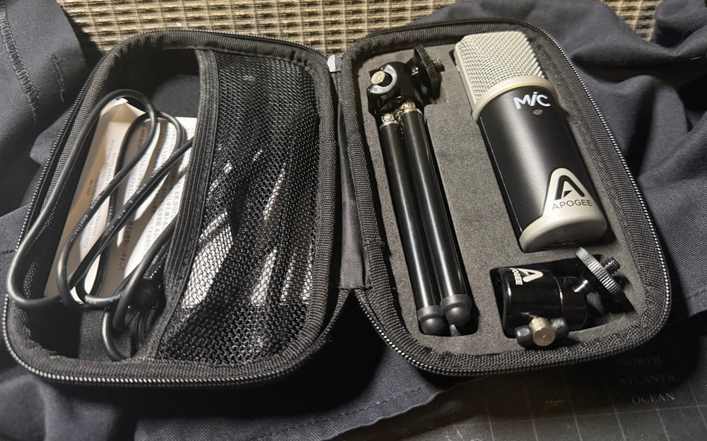 Apogee MiC Plus – Studio Quality USB Microphone with Cardioid Condenser Mic C…