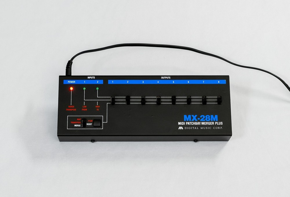 Digital Music Corp MX-28M MIDI Patchbay/Merger Plus – EC