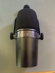 Shure MV7 USB XLR Podcasting Dynamic Microphone – Black