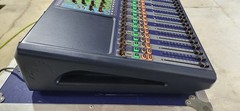 Soundcraft Si Expression 2 24-Channel Digital Audio Mixer IN CASE
