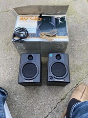 M-Audio Studiophile AV 40 Speaker – Tested and Works