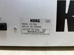 Korg Triton 61-Key Keyboard Synthesizer Sampler with Power Cable Used from Japan